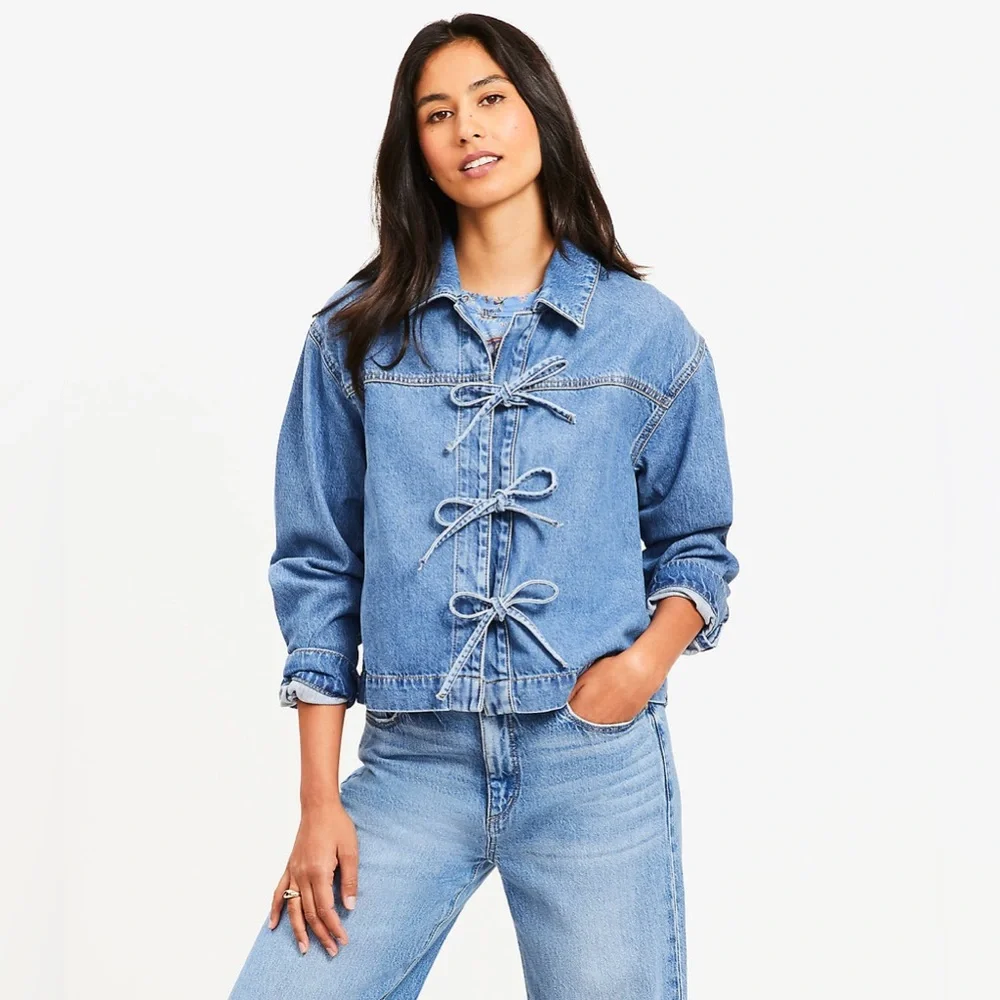 LOFT Denim Bow Top - Picture 1 of 11
